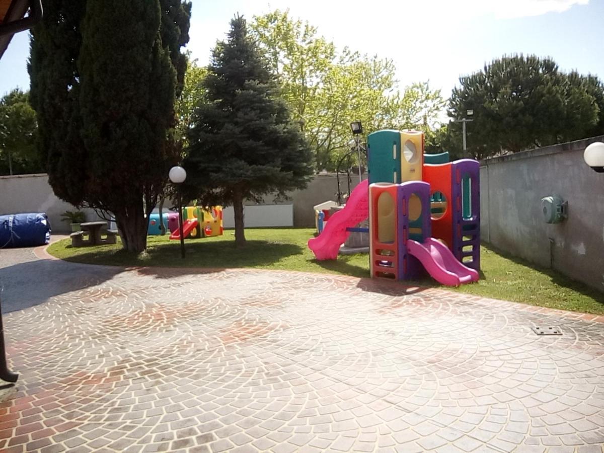 Villetta del parco Pescara Esterno foto
